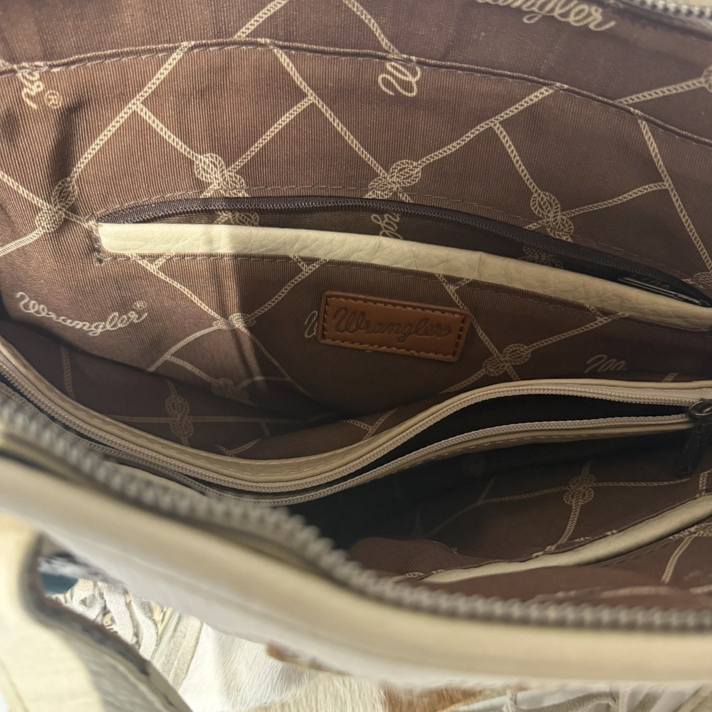Wrangler Brown Western Tote Tooled Embossed Hair-On Fringe Zip Closure - Picture 4 of 8